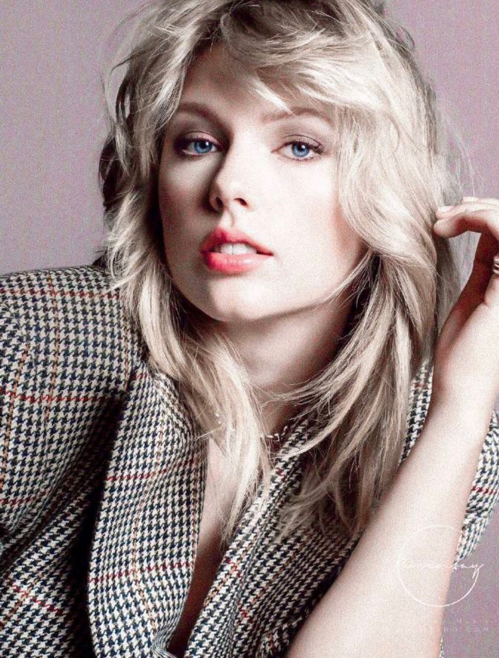 霉霉最新動態(tài)揭秘，科技新品引領生活新潮流！