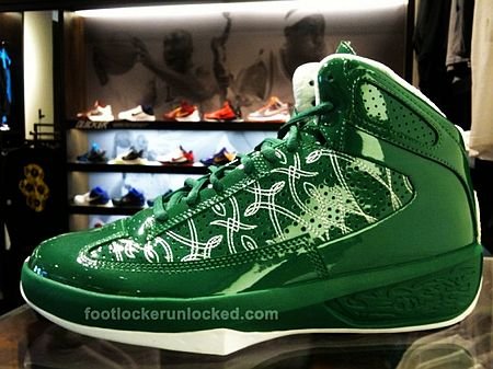 揭秘籃球傳奇雷阿倫的裝備升級(jí)之路，最新戰(zhàn)靴亮相！