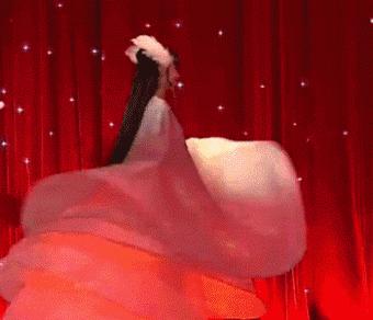 小彩旗的最新圖片，展現(xiàn)學(xué)習(xí)之旅中的成長(zhǎng)與自信之源