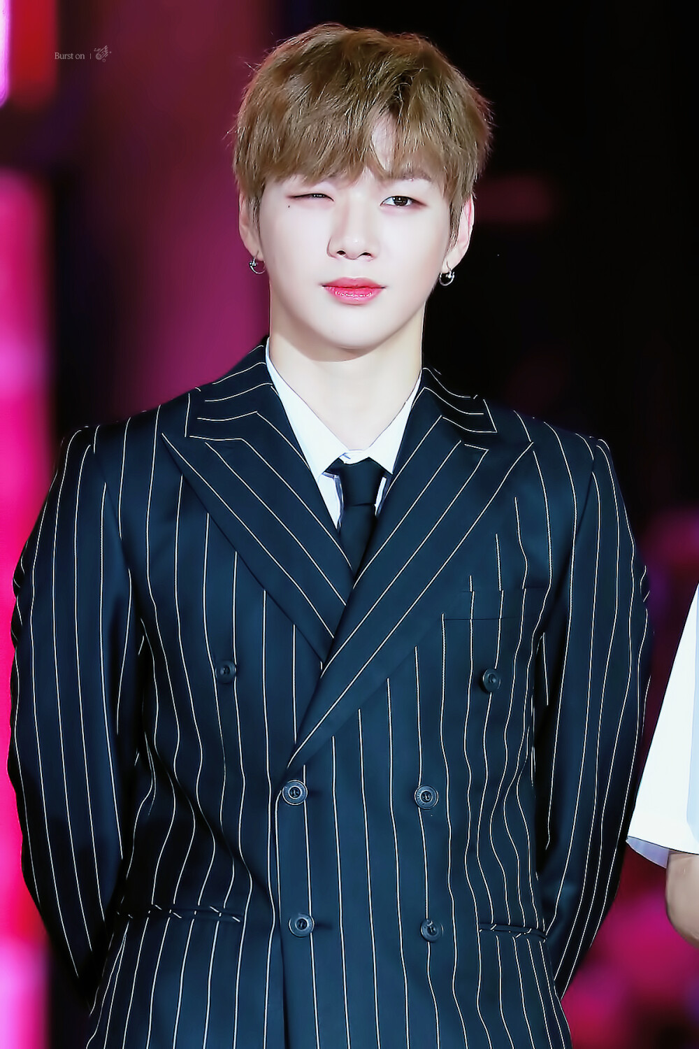 姜丹尼爾最新綜藝節(jié)目，自然美景的治愈之旅探索