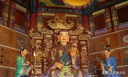 海南道士小明的日常趣事與友情紐帶，最新視頻揭秘