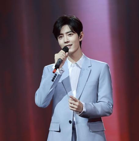 肖戰(zhàn)最新應(yīng)援點亮科技之光，新品璀璨，生活因你而精彩