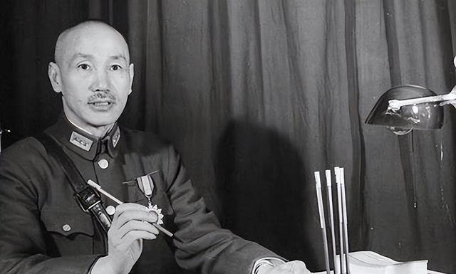 流行詞語最新動態(tài)2024，小巷深處的隱藏瑰寶亮相街頭潮流前線