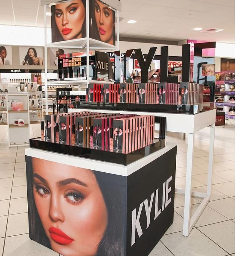 最新財(cái)務(wù)造假公司,最新財(cái)務(wù)造假公司，背景、事件、影響與地位