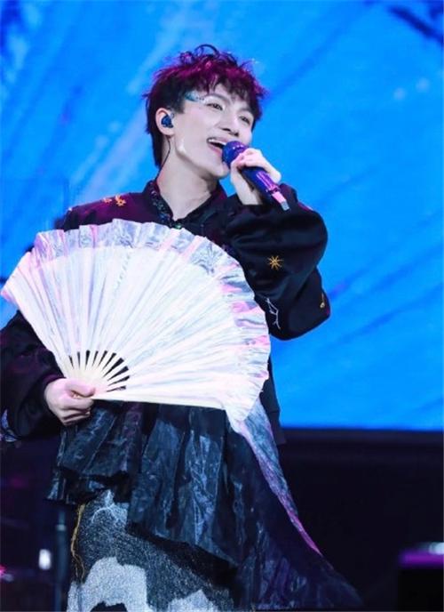 火花最新歌曲，自然美景之旅，探尋內(nèi)心的平和寧?kù)o