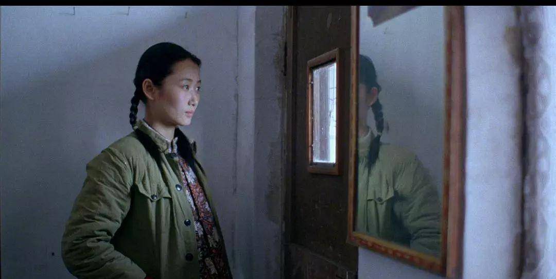 演員任逍遙，舞臺與銀幕的魅力人生探索