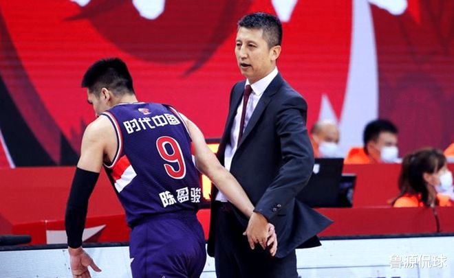 郭士強比賽視頻，籃球戰(zhàn)術與技術深度剖析