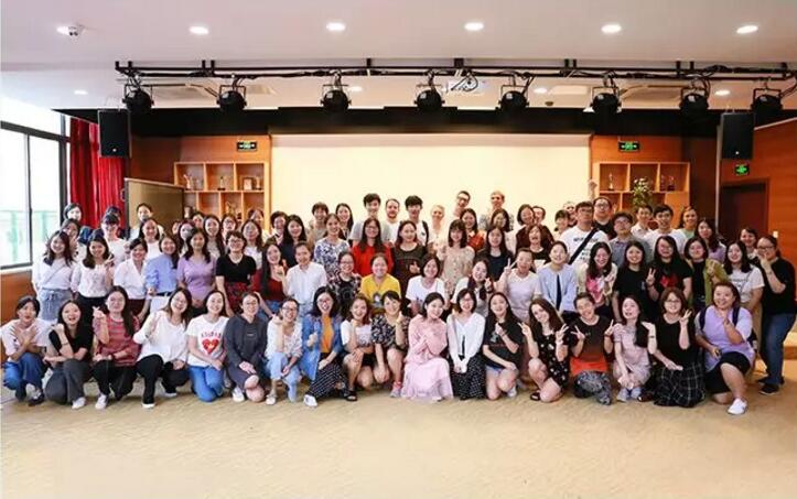 交大昂立引領(lǐng)科技創(chuàng)新，塑造未來教育新模式，最新動(dòng)態(tài)揭秘