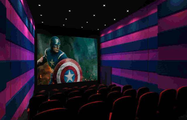 電影院?jiǎn)卧~，愛(ài)的電影之旅的陪伴與溫馨體驗(yàn)