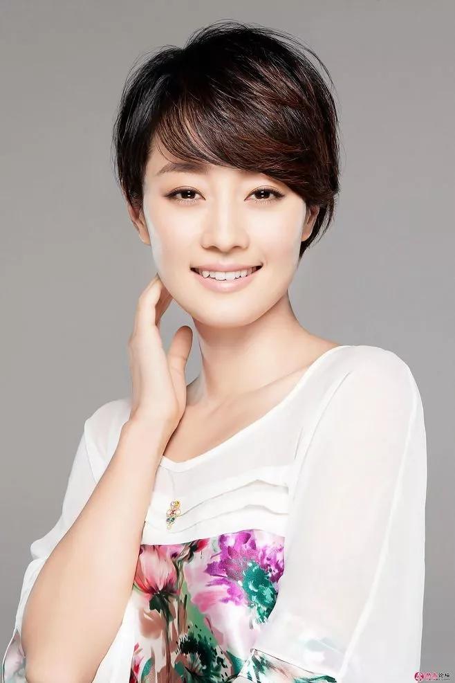 十大女明星傳奇星途，閃耀人生的傳奇故事