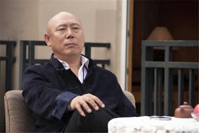 李成儒，從舞臺到熒屏的自信蛻變與成就感滿滿之路