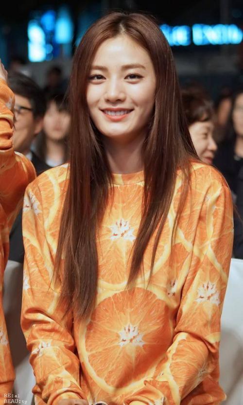 韓國女明星的心靈之旅，自然美景探尋與內(nèi)心平靜的追尋