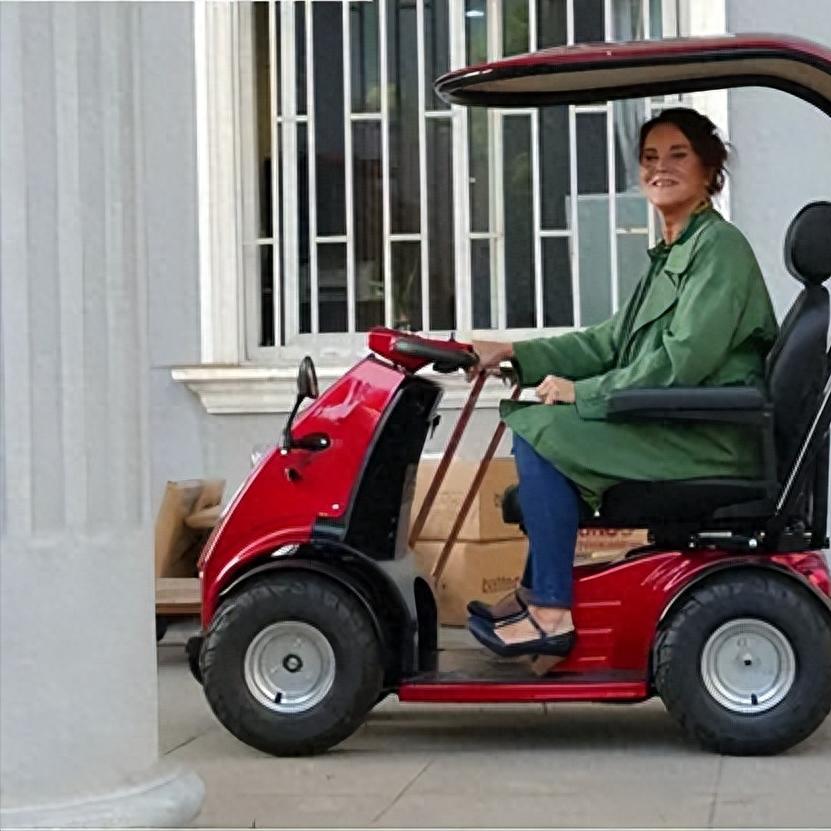 外國(guó)人觀看中國(guó)電視劇，變化中的啟示與自信成就感的展現(xiàn)