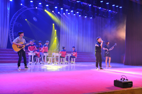 最新音樂表演節(jié)目策劃與執(zhí)行指南，從初學(xué)者到進(jìn)階用戶的詳細(xì)步驟教程