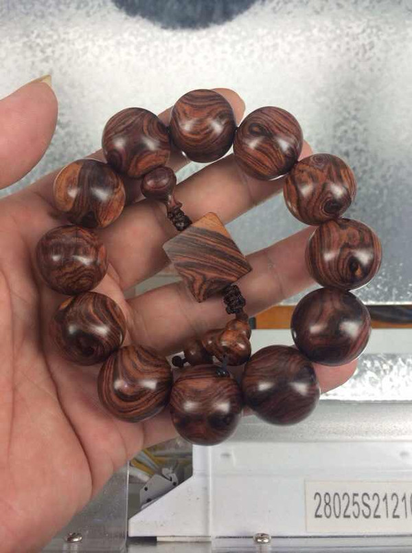 海南黃花梨當(dāng)前價(jià)格全面指南，最新行情解析與深度解讀
