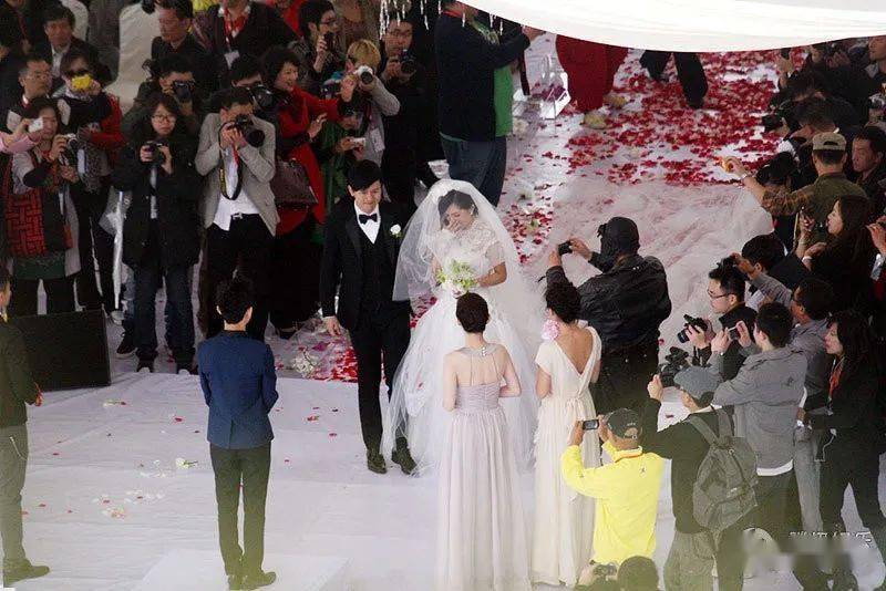 五臺結(jié)婚視頻，傳統(tǒng)與現(xiàn)代的完美交融婚禮紀(jì)實