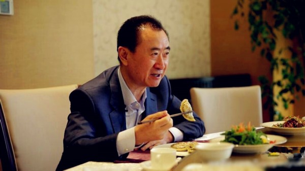 王健林引領(lǐng)科技革新，重塑生活體驗(yàn)，科技巨擘展望未來(lái)新篇章