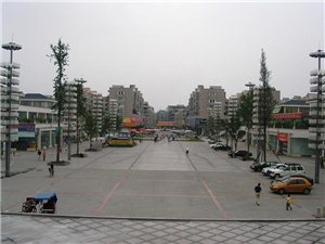 彭山貼吧最新動(dòng)態(tài)，科技新浪潮引領(lǐng)智能產(chǎn)品重磅登場(chǎng)！
