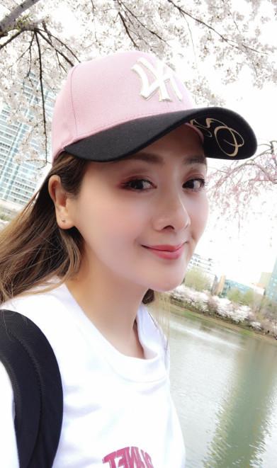 臀部打針視頻，文化現(xiàn)象的深度解讀與探討