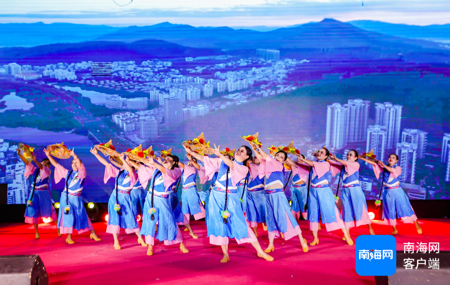 廣場(chǎng)舞2025最新風(fēng)潮，舞動(dòng)你的世界！?